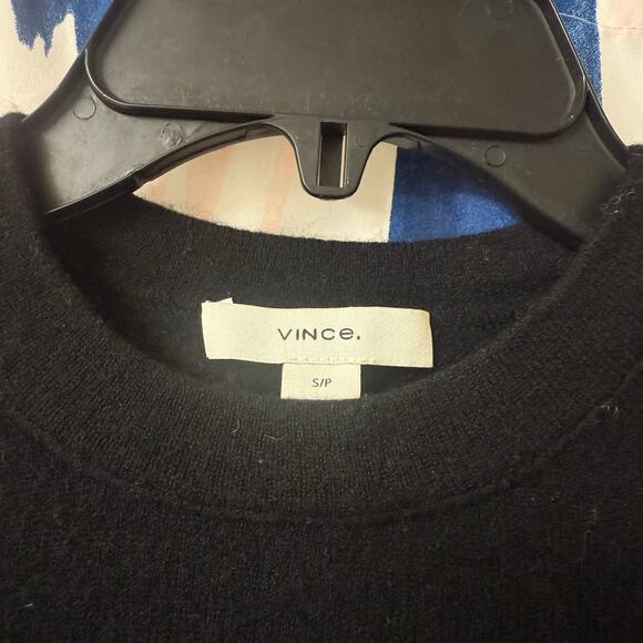 NWOT Vince Classic Crewneck Cashmere Sweater In Black Size Small - Picture 13 of 13